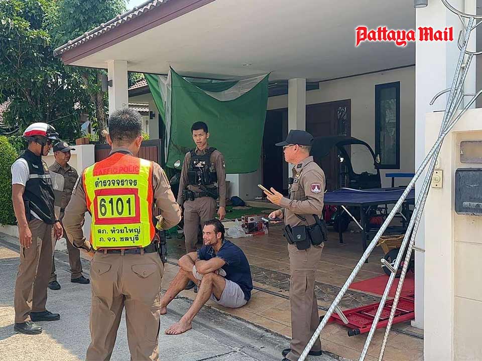 Pattaya-4-Berserk-Berserk-American-injures-family-wrecks-Pattaya-home-pic-11.jpg