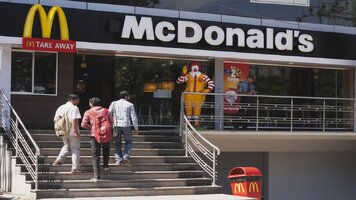 Macdonald s 1568812616
