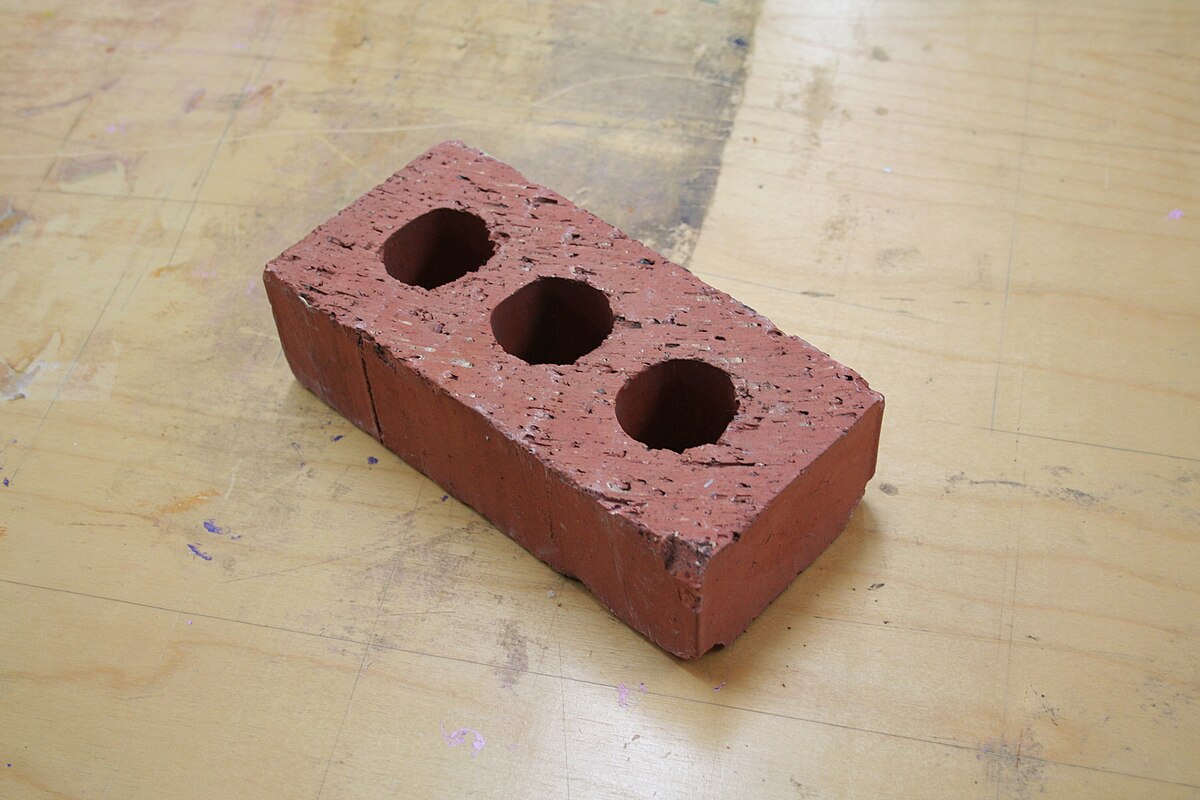 1200px-Brick.jpg