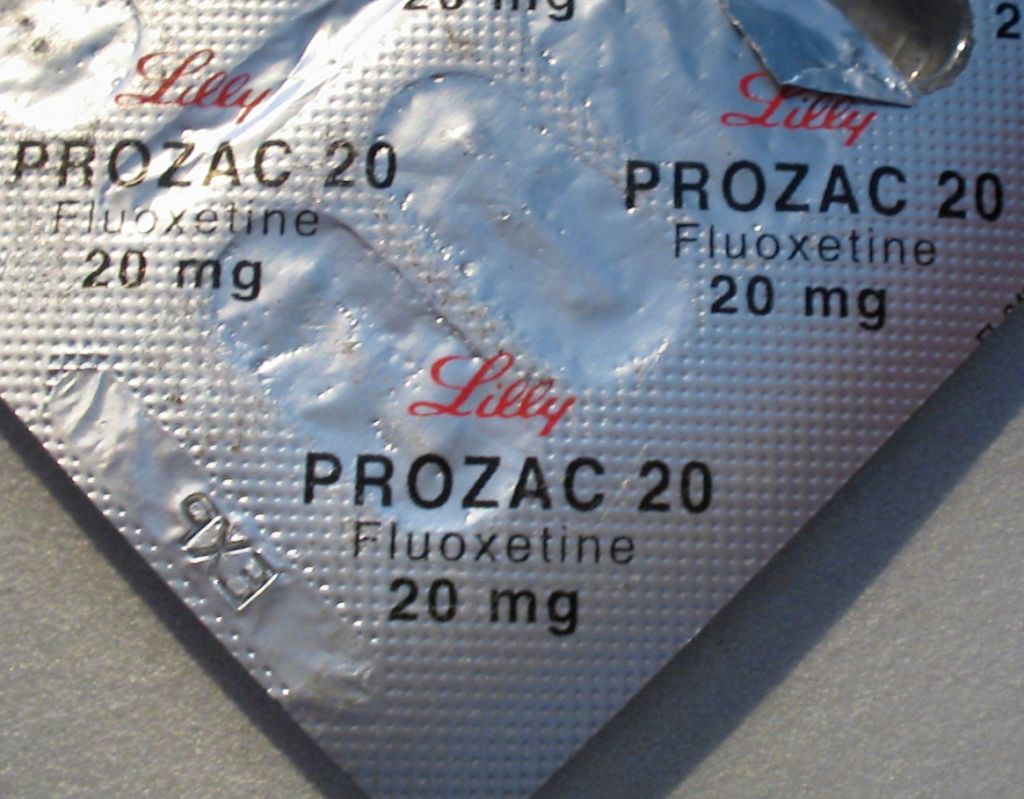 fluoxetine-prozac-ssri.jpg