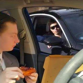 g0rs7goux4c01.jpg