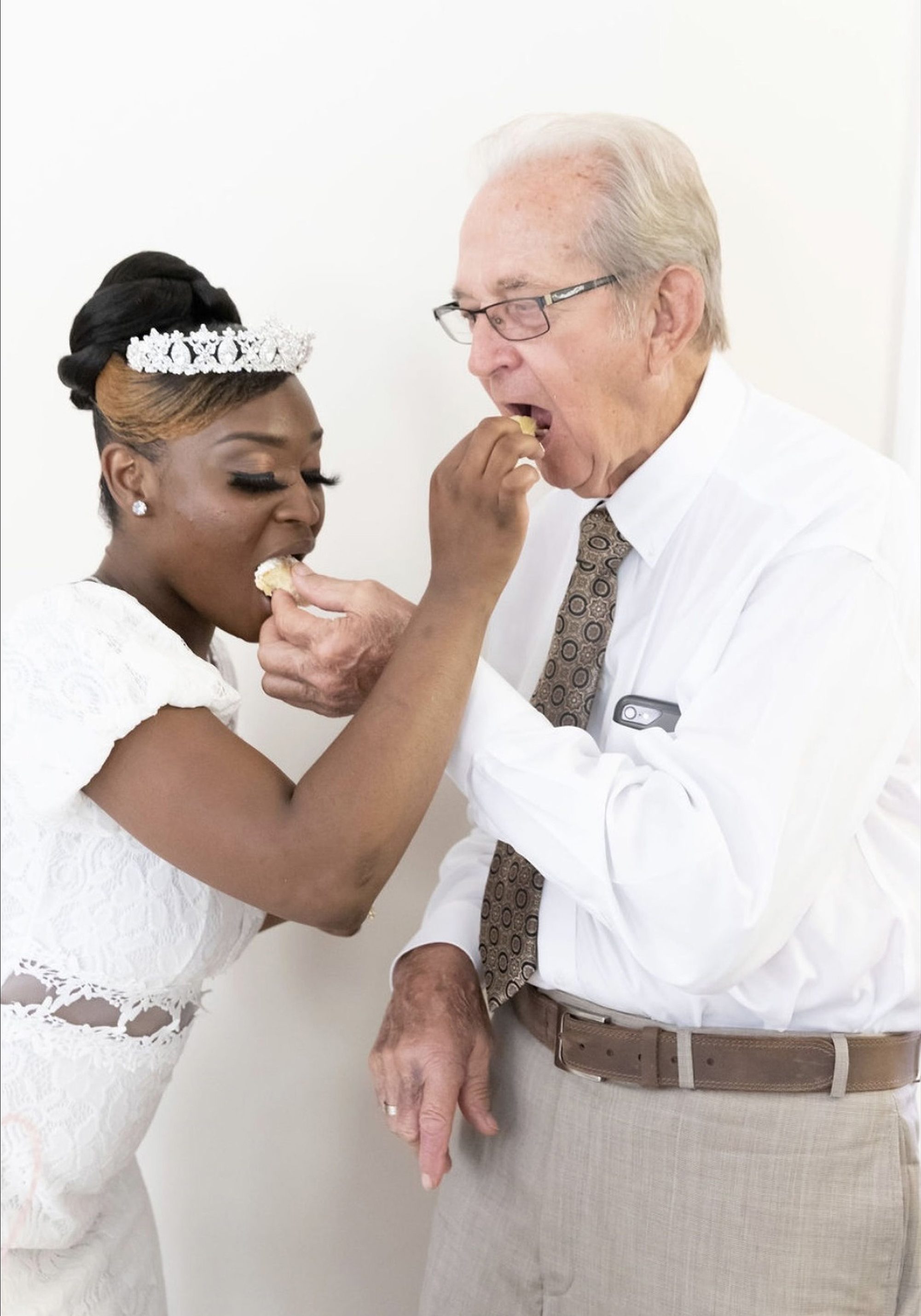 KNM_61_YEAR_AGE_GAP_COUPLE_10-1-edited.jpg