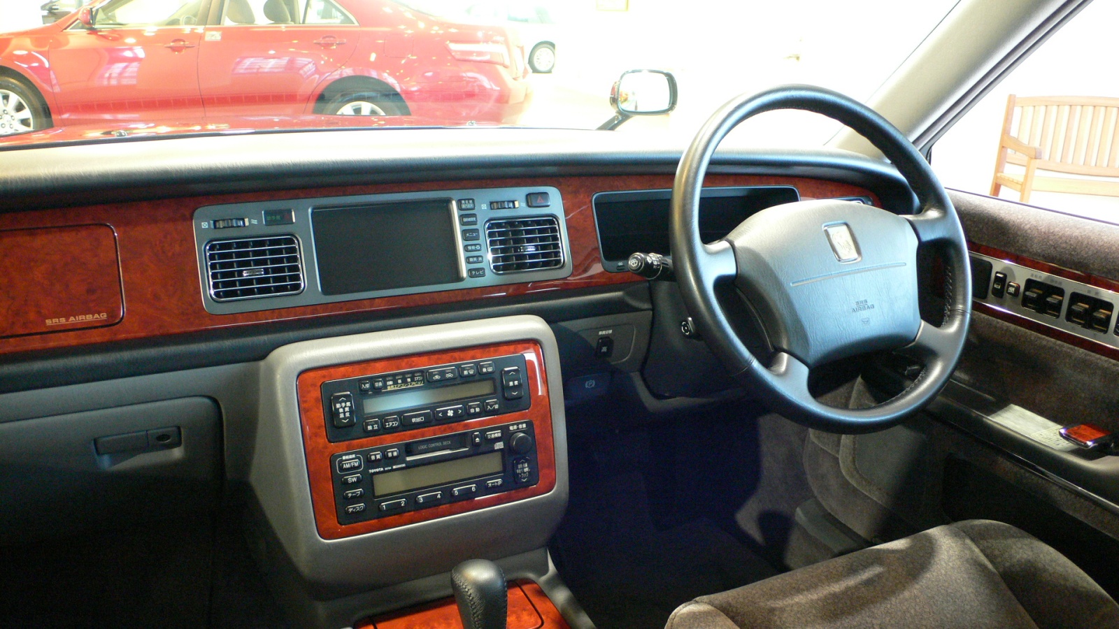 1997_Toyota_Century_03.jpg