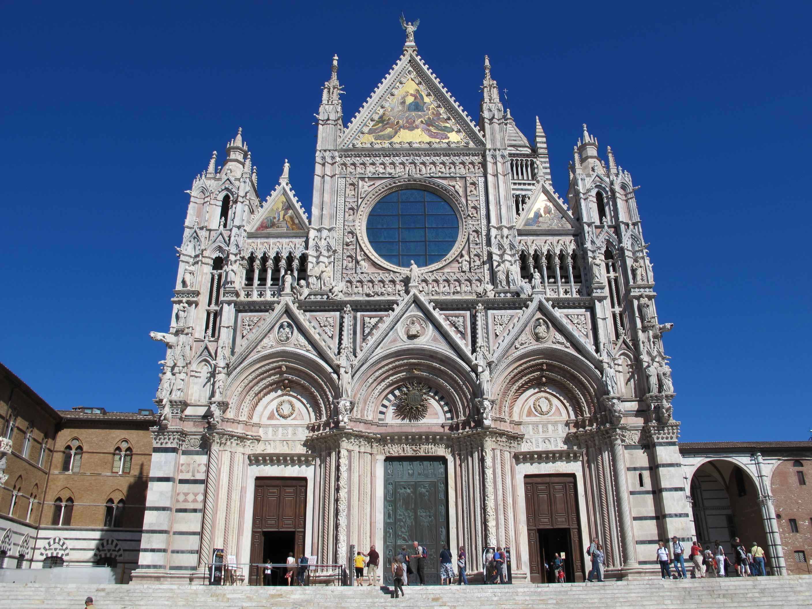 Duomo_di_siena%2C_facciata_01.JPG