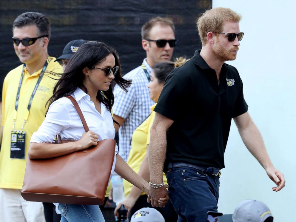 meghan-markle-harry-gty-ml-171110_4x3_992.jpg