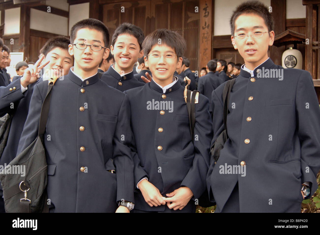 japanese-school-boys-takayama-japan-B8P420.jpg