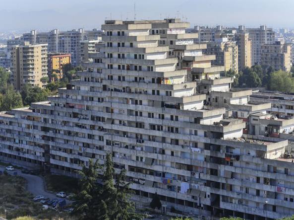 Scampia, le vele saranno demolite con i bulldozer -  CorrieredelMezzogiorno.it