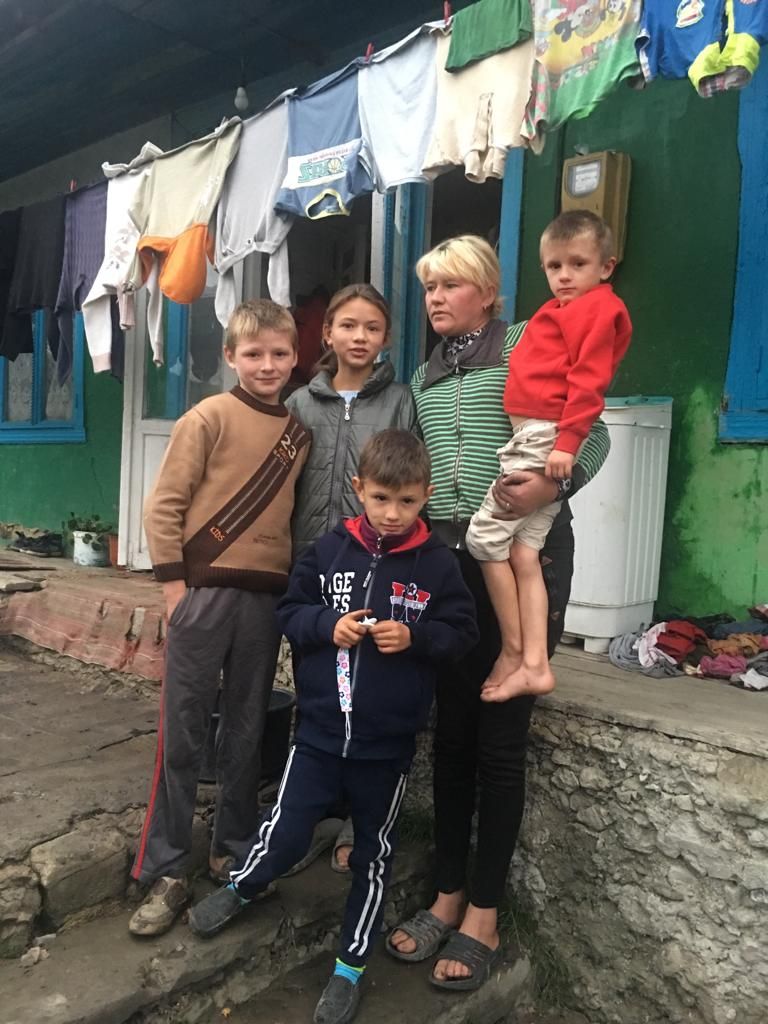 Moldova-family-2.jpg