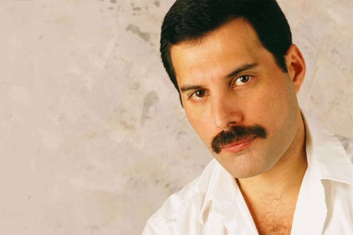 Il y a 30 ans décédait Farrokh Bulsara, mieux connu sous le nom de… Freddie  Mercury (vidéos) - L'Avenir