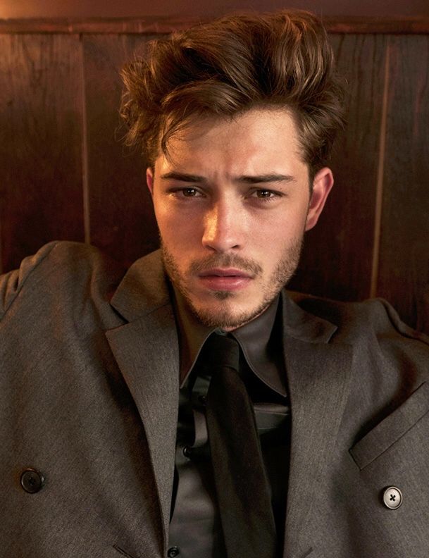 Francis Lachowski | Francisco lachowski, Beautiful men, Brazilian male model