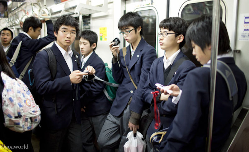 tokyo-japanese-schoolboys.jpg