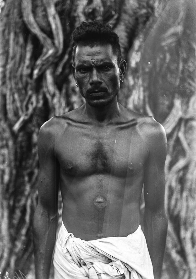 men-of-kerala-1890-1920-v0-xdmtlmcwdiw81.jpg