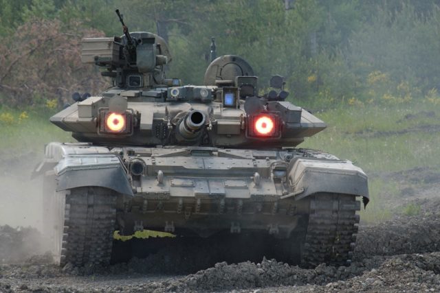 T-90_-_EDM_September_21__2016-640x427.jpg