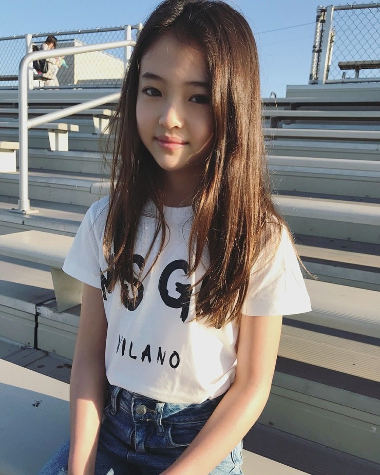 740full-ella-gross.jpg