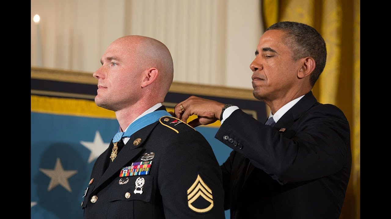 President Obama Awards the Medal of Honor - YouTube