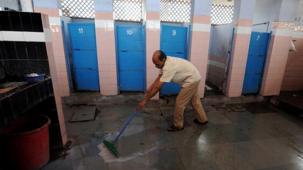 Bindeshwar Pathak: India's 'Toilet Man' who made urinating safely a reality  - BBC News