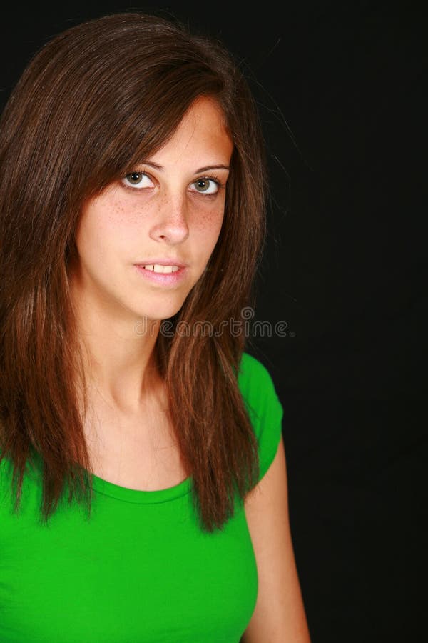 closeup-teen-girl-10766148.jpg