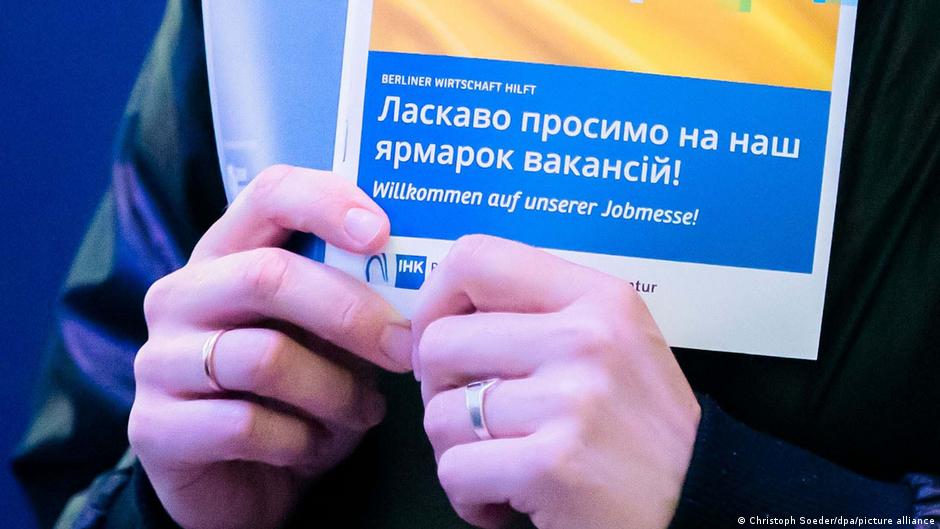 www.dw.com