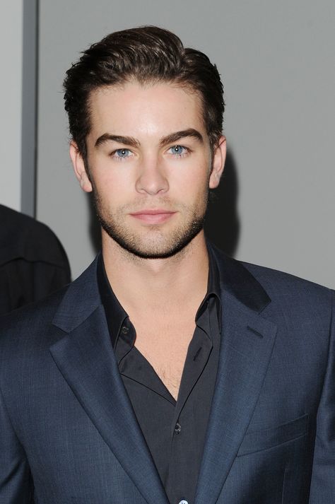 9e517d1ce0cc3fc0888869f60ed80634--chace-crawford-eyebrows.jpg