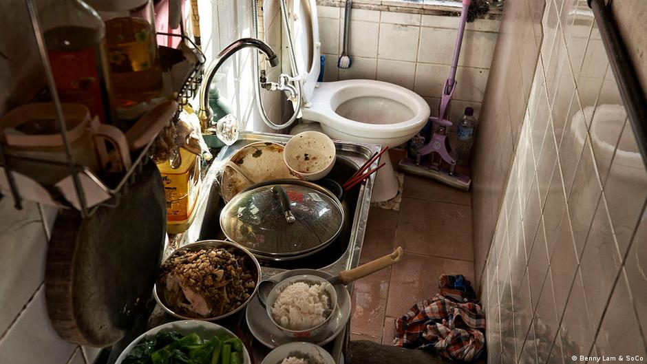 Looking for dinner? It's just there, next to the toilet – DW – 04/13/2018
