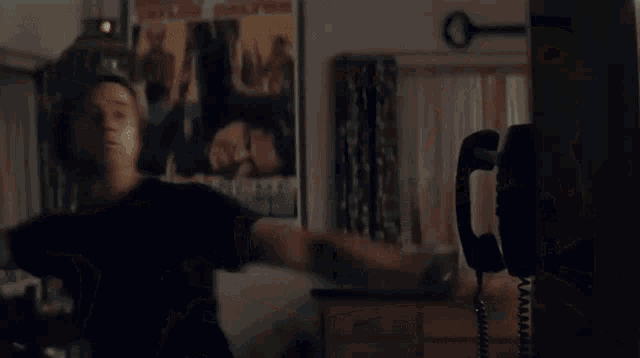 b5f0386f758c4f1add1d6cd873a8da91.gif