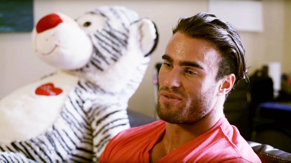 calum-von-moger-normal.jpg
