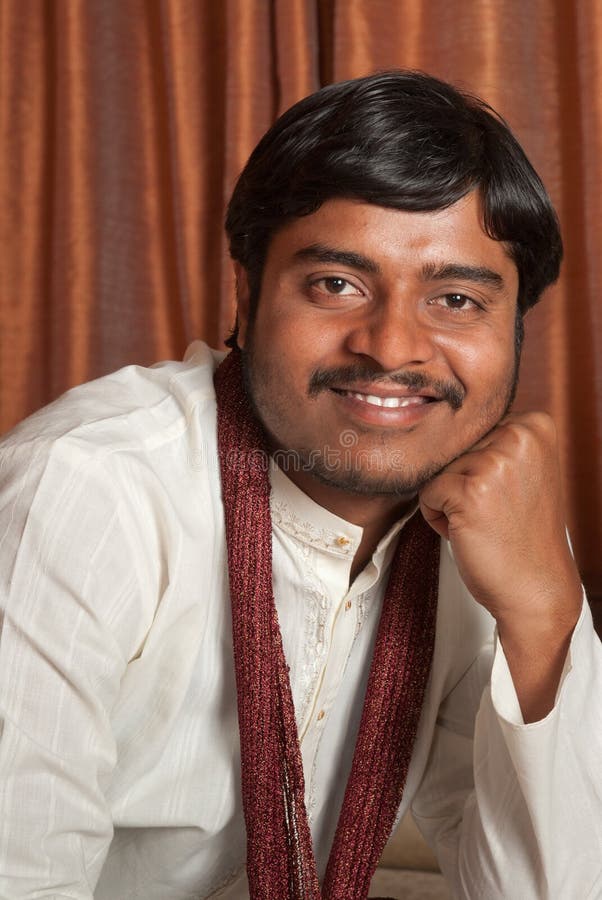 traditional-indian-man-23804674.jpg