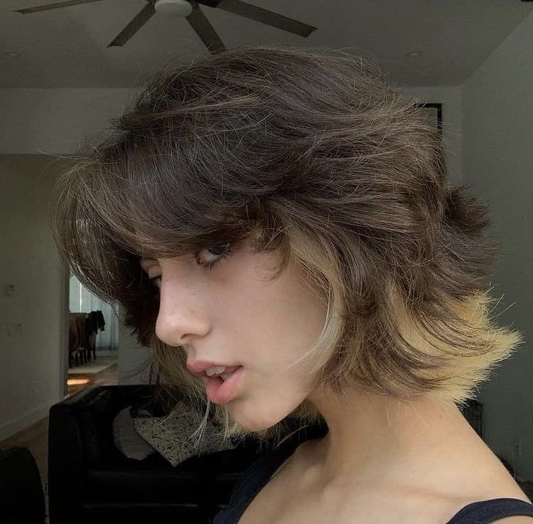 Get the Trendy Wolf Haircut for a Bold New Look!