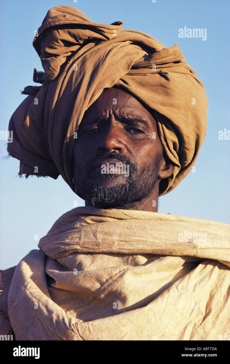 portrait-of-a-gabbra-man-wearing-a-turban-near-kalacha-chalbi-desert-ABTTDA.jpg