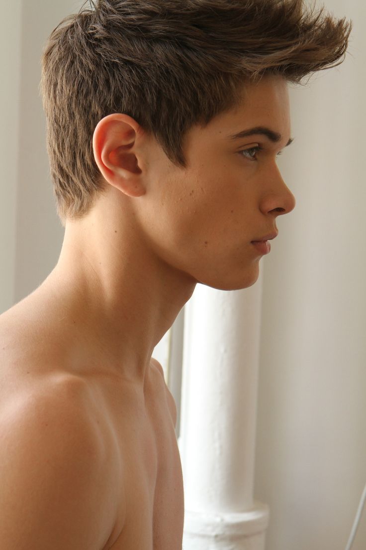 fcfbedde985e49259d9a35b0efa015d4--guy-hair-tumblr-boys.jpg