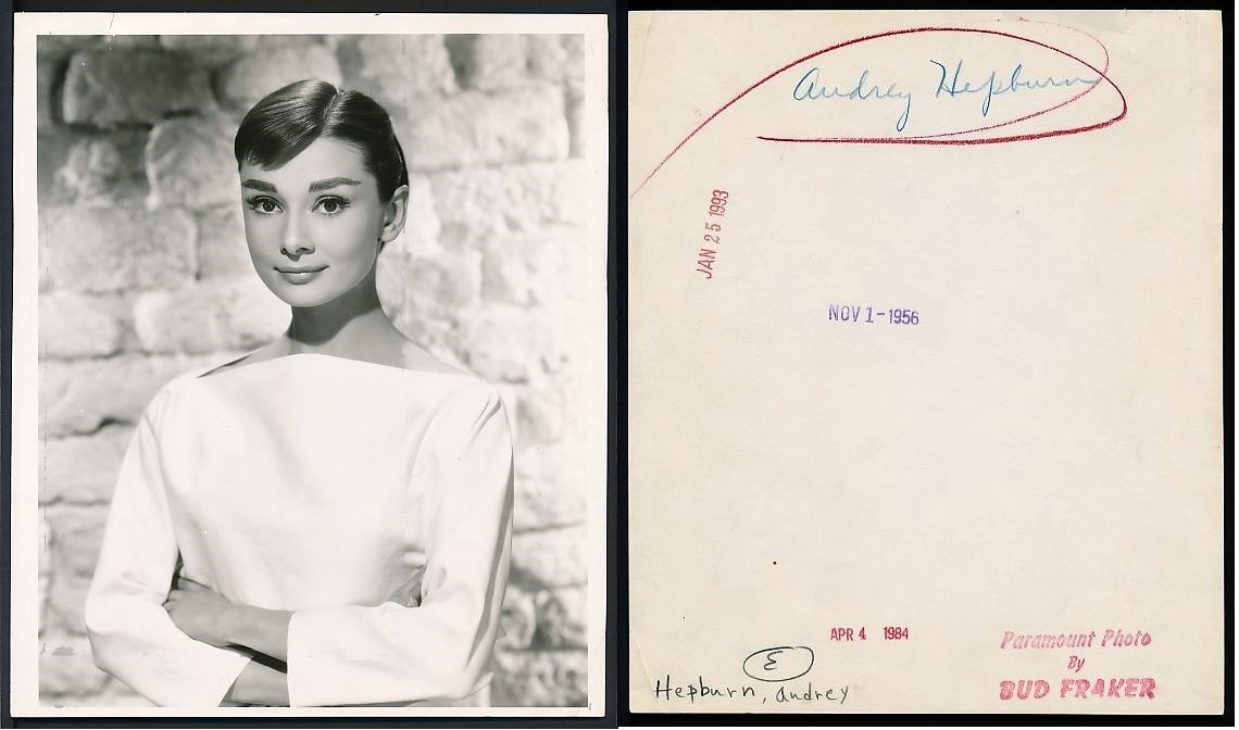 Audrey_Hepburn_1956.jpg