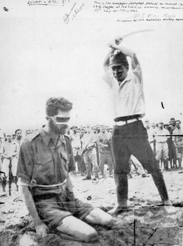 Execution_of_POW_by_Japanese_Naval_Forces.jpg