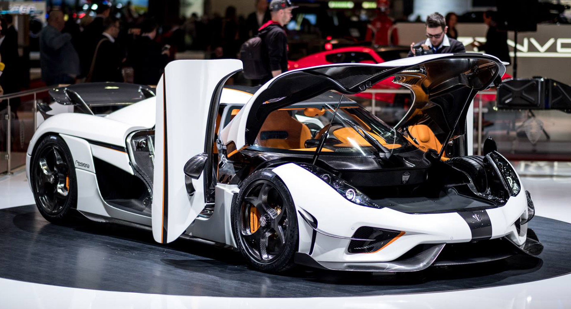 koenigsegg-regera-geneva-white.jpg