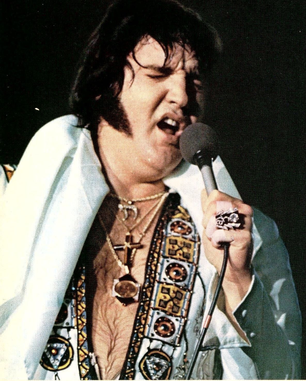 Pin by Larry Riggins on Elvis | Elvis presley fat, Elvis presley photos, Elvis  presley pictures
