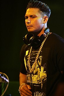 220px-DJ_Pauly_D.jpg