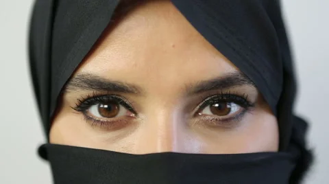 eyes-arab-woman-show-through-footage-054416969_iconl.jpeg