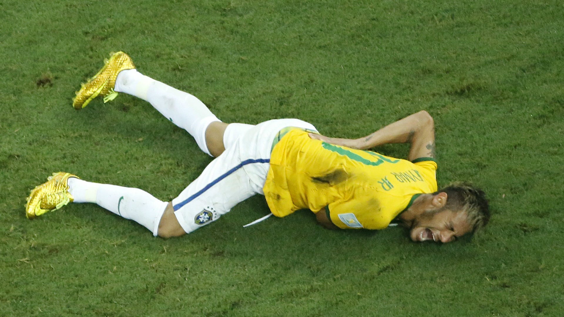 Neymar recalls 2014 injury: I nearly lost ability to walk | Goal.com