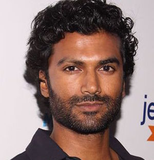 Sendhil%20Ramamurthy.jpg