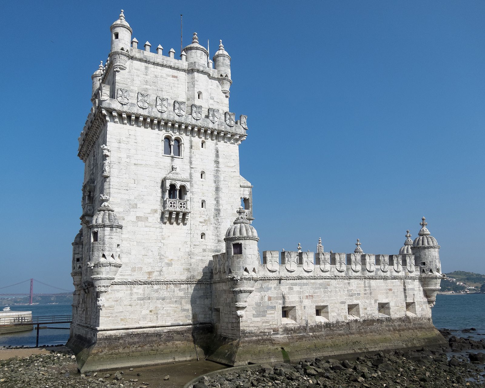 structure-Tower-of-Belem-Lisbon-architecture-Manueline.jpg