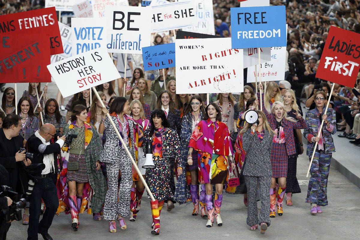 54a7996010f7b_-_elle-chanel-h-elh.jpg