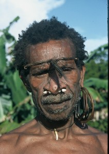 Papua_tree_people_Kombai%20(13).JPG