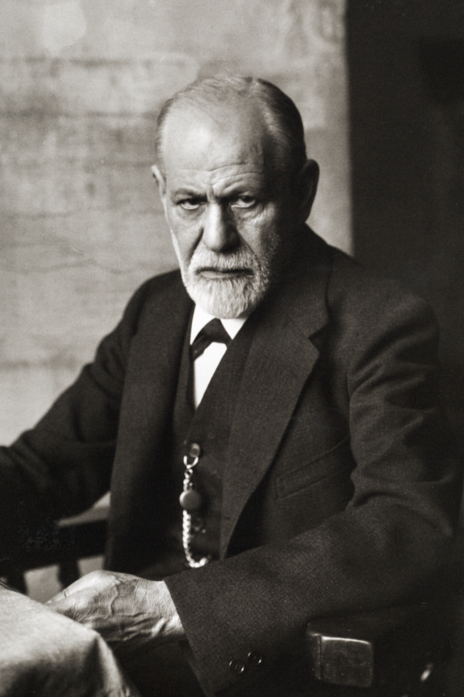 Sigmund_Freud_1926.jpg