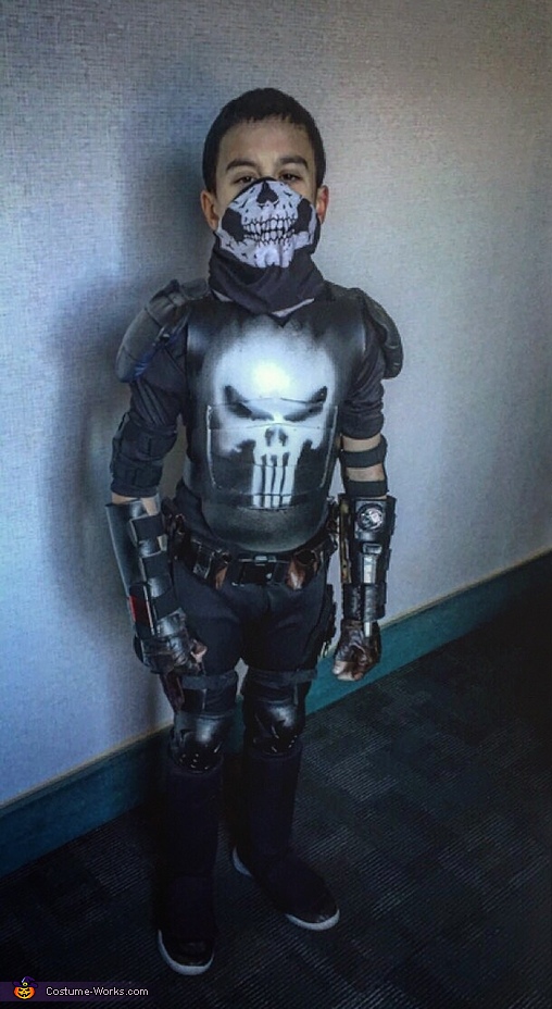 punisher_and_red_hood1.jpg