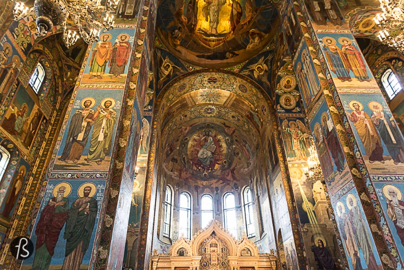 The-Church-of-the-Savior-on-Spilled-Blood-in-St.-Petersburg-for-Fotostrasse-14.jpg