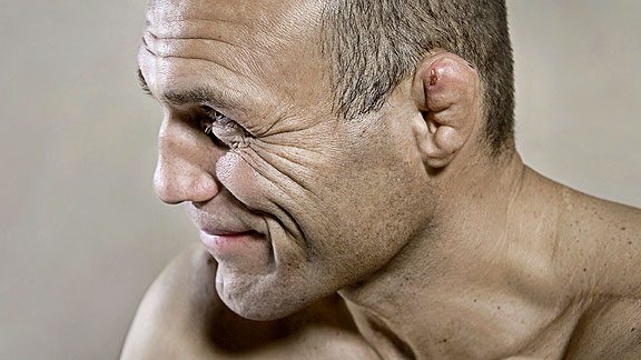 mag_ear_01jr_576.jpg