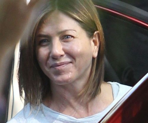12 Best Pictures Of Jennifer Aniston Without Makeup. She looks prettier  withou… | Jennifer aniston without makeup, Jennifer aniston hair, Jennifer  aniston pictures
