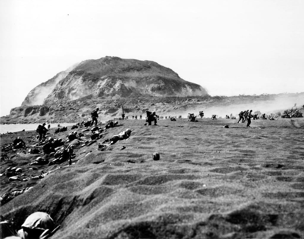 The Landing: From the Beaches of Iwo Jima to Suribachi's Peak | Defense ...