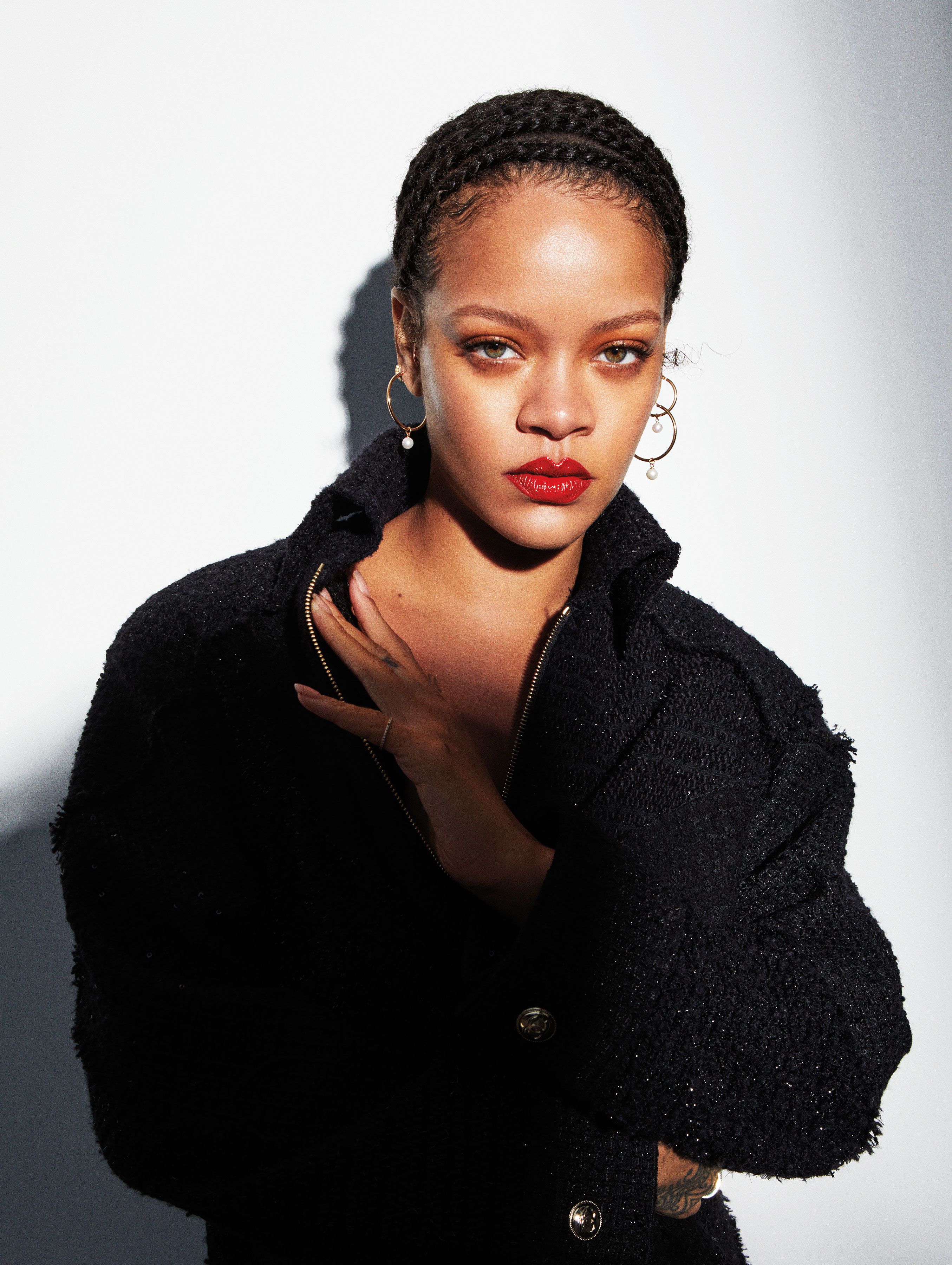 hbz-september-2020-rihanna-01-1596039152.jpg