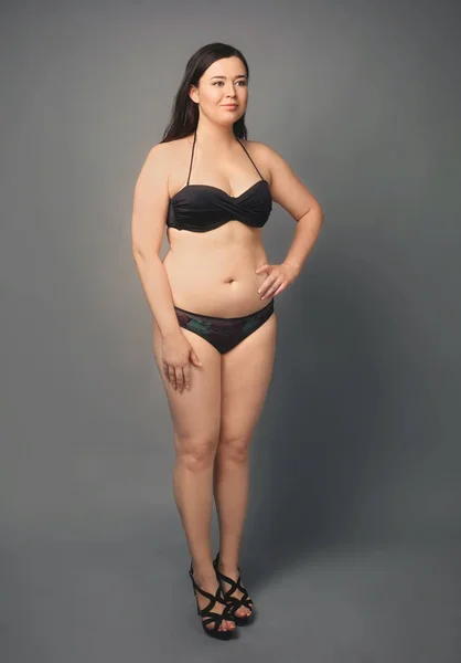 depositphotos_168420500-stock-photo-beautiful-overweight-woman.jpg