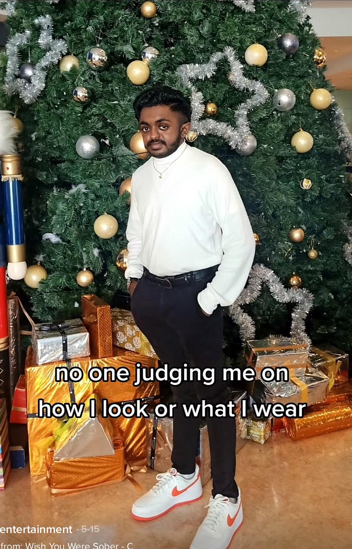 9GVVTCC.jpg